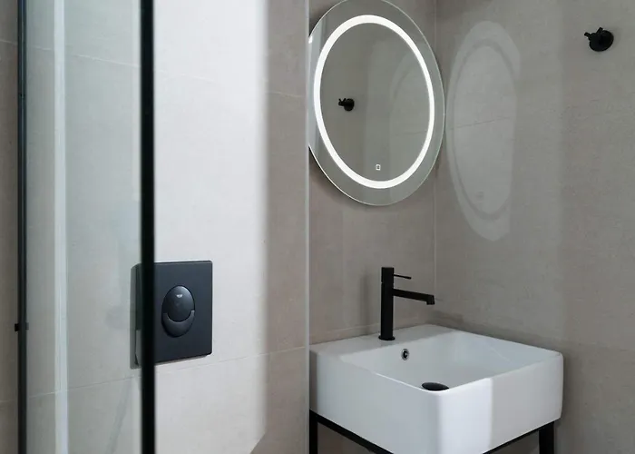 Marianthi Apts Anissaras